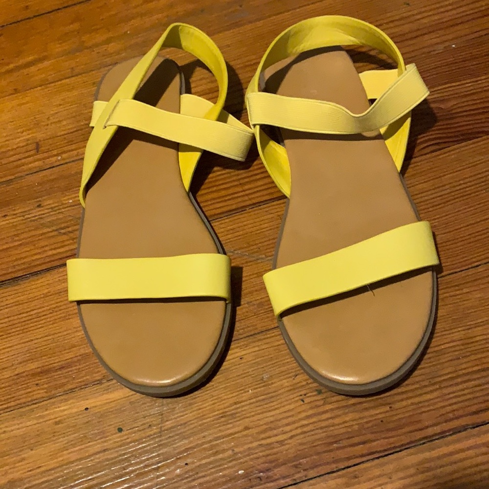 NWOT Yellow Strap Sandals